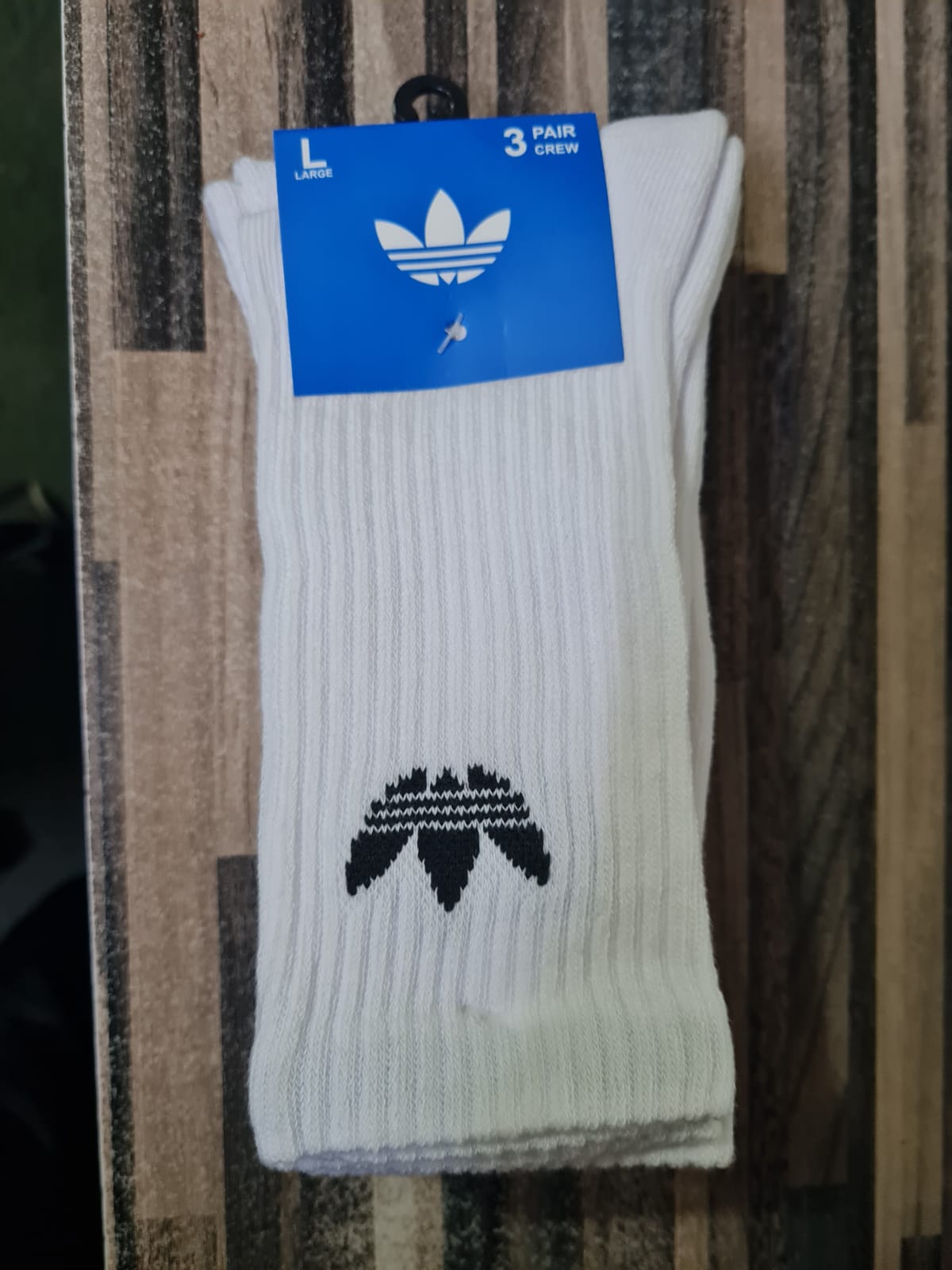 Elevate Comfort: Adidas Crew White Socks Wholesale – Perfect for Retailers & Wholesalers
