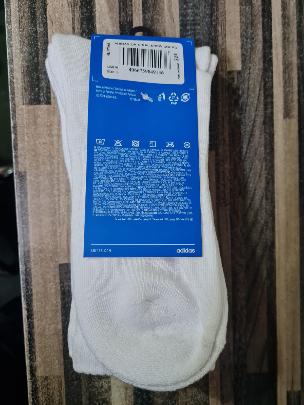 Elevate Comfort: Adidas Crew White Socks Wholesale – Perfect for Retailers & Wholesalers